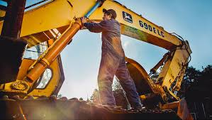 How Telematics and Diagnostics Improve Heavy Equipment Repair Times | Complete Guide
